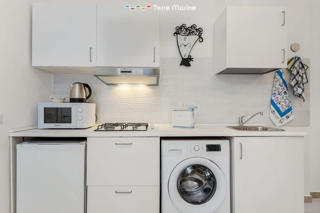 Апартаменты White 89, Terremarine Монтероссо-аль-Маре Экстерьер фото